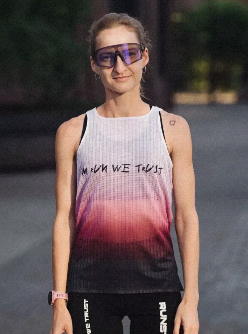 Майка женская IN RUN WE TRUST Gradient